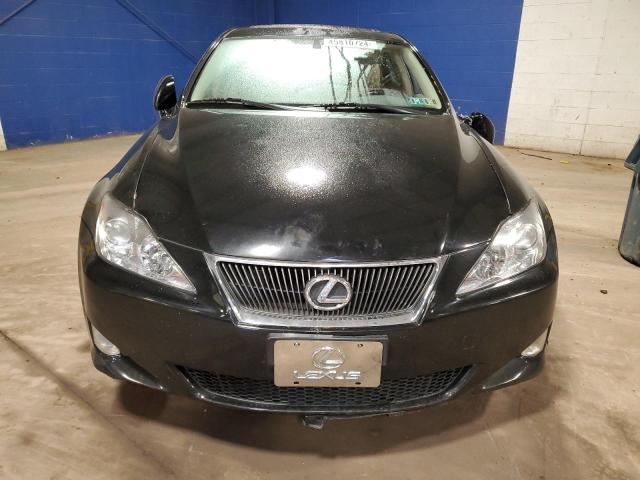 JTHCK262282027002 - 2008 LEXUS IS 250 BLACK photo 5