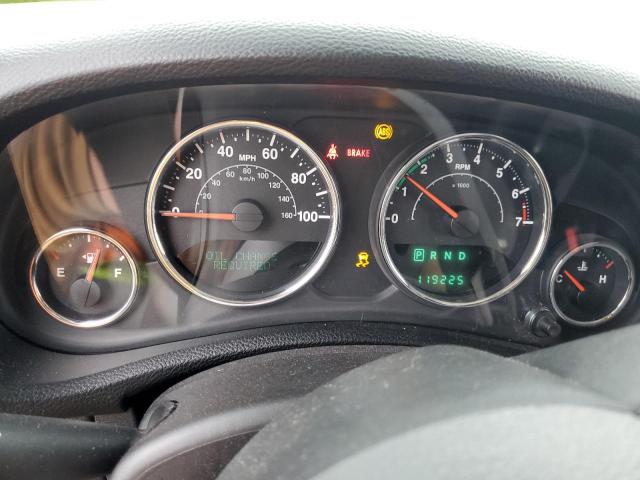 1C4BJWEG5DL699774 - 2013 JEEP WRANGLER U SAHARA GREEN photo 9