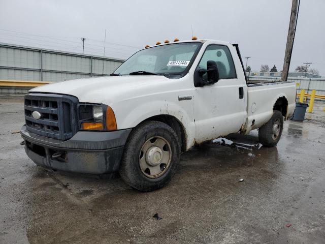 1FTNF20516EB35110 - 2006 FORD F250 SUPER DUTY WHITE photo 1