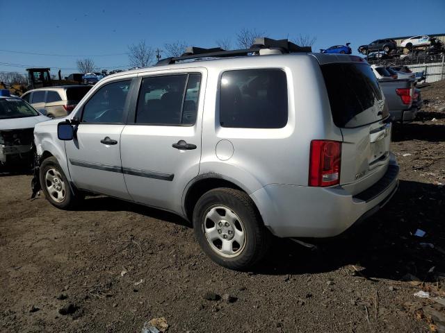 5FNYF4H22FB029430 - 2015 HONDA PILOT LX SILVER photo 2