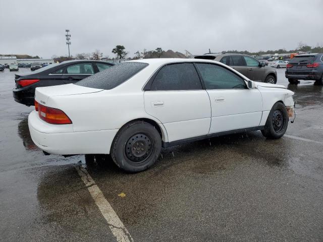 JT8BF28G1X0225251 - 1999 LEXUS ES 300 WHITE photo 3