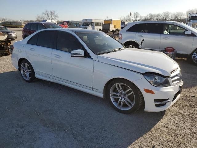 WDDGF8AB2DR251928 - 2013 MERCEDES-BENZ C 300 4MATIC WHITE photo 4