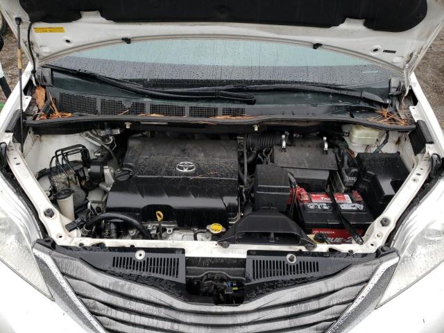 5TDYK3DC6BS006064 - 2011 TOYOTA SIENNA XLE WHITE photo 12