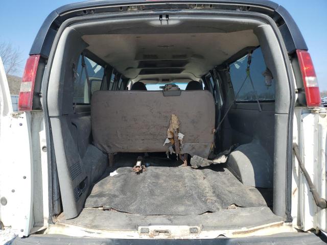 1GAZG1FG4B1150082 - 2011 CHEVROLET EXPRESS G3 LT WHITE photo 10