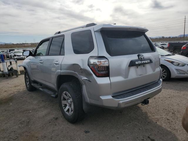 JTEBU5JR1G5361480 - 2016 TOYOTA 4RUNNER SR5/SR5 PREMIUM SILVER photo 2