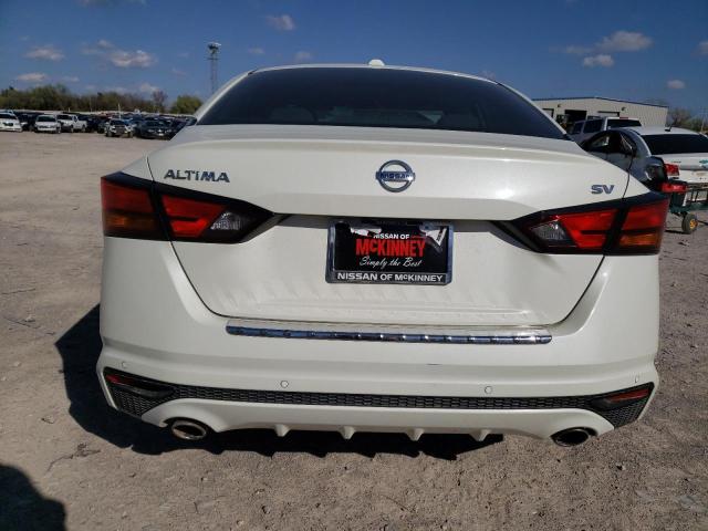 1N4BL4DV9LN321495 - 2020 NISSAN ALTIMA SV WHITE photo 6