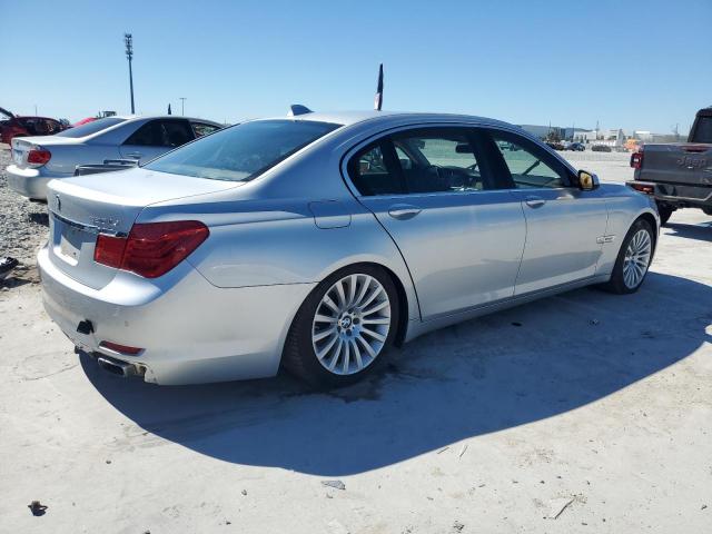 WBAKC8C59BC431912 - 2011 BMW 750 LXI SILVER photo 3