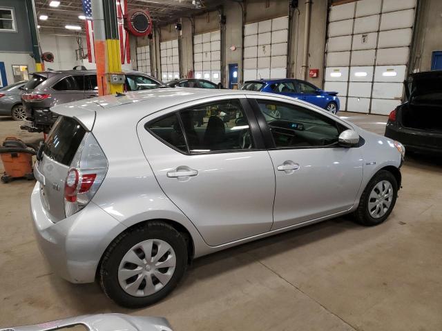 JTDKDTB39E1071852 - 2014 TOYOTA PRIUS C SILVER photo 3