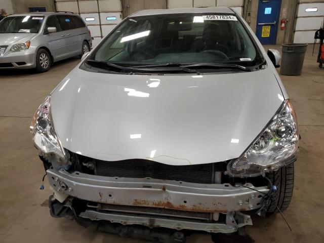 JTDKDTB39E1071852 - 2014 TOYOTA PRIUS C SILVER photo 5