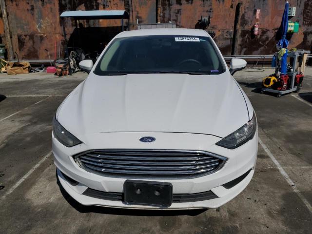 3FA6P0H79HR399354 - 2017 FORD FUSION SE WHITE photo 5