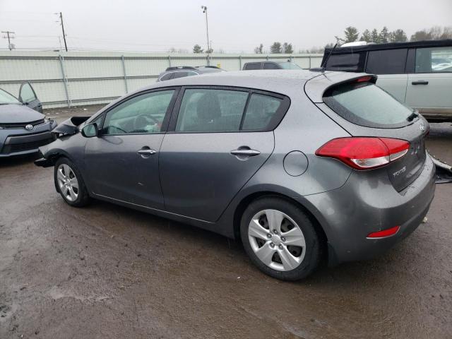 KNAFK5A85G5644044 - 2016 KIA FORTE LX GRAY photo 2