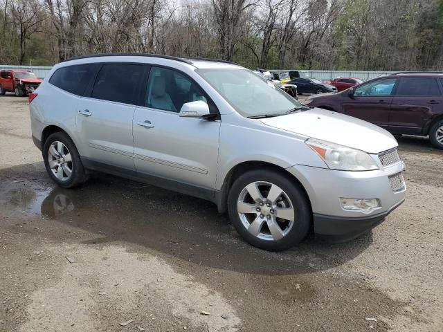 1GNLRHED0AS136624 - 2010 CHEVROLET TRAVERSE LTZ SILVER photo 4