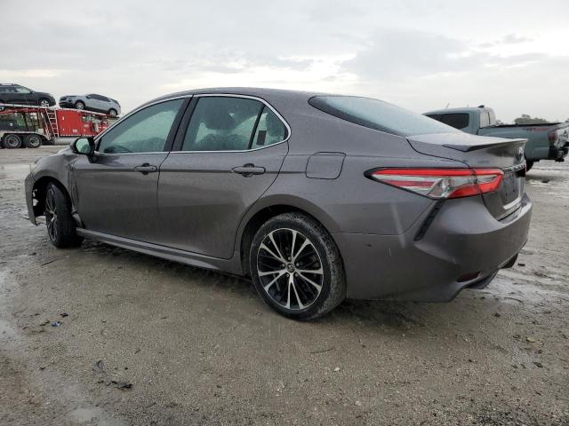 4T1B11HK7JU591600 - 2018 TOYOTA CAMRY L CHARCOAL photo 2