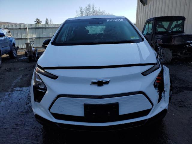 1G1FX6S04P4205662 - 2023 CHEVROLET BOLT EV 2LT WHITE photo 5