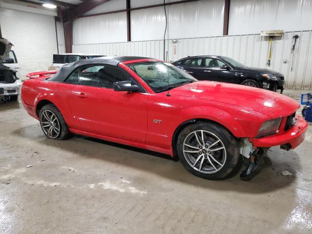 1ZVFT85HX75197087 - 2007 FORD MUSTANG GT RED photo 4