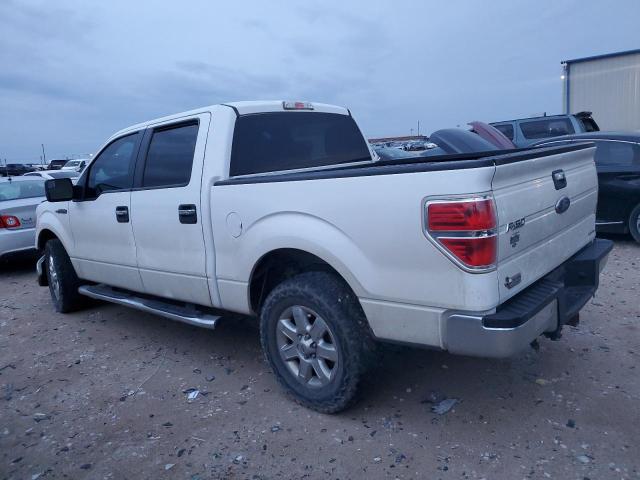 1FTFW1CF9DFD55069 - 2013 FORD F150 SUPERCREW WHITE photo 2