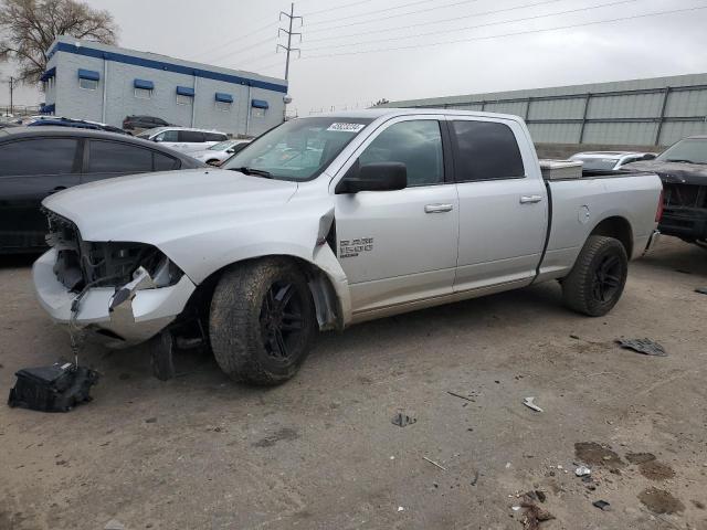 1C6RR7TT6KS510993 - 2019 RAM 1500 CLASS SLT SILVER photo 1