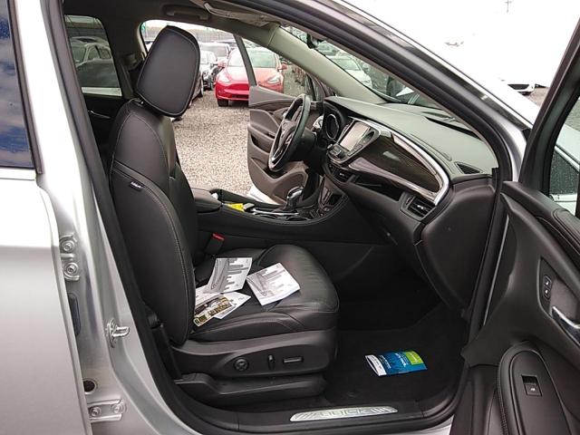 LRBFX2SA3KD042115 - 2019 BUICK ENVISION ESSENCE ვერცხლისფერი ფოტო 8