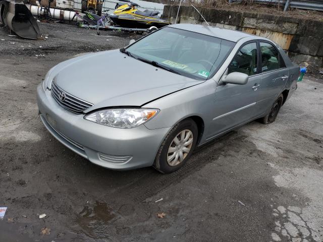 4T1BE32K85U625784 - 2005 TOYOTA CAMRY LE SILVER photo 1