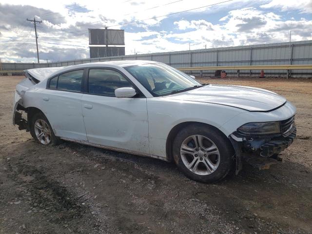 2C3CDXBG6KH696404 - 2019 DODGE CHARGER SXT WHITE photo 4