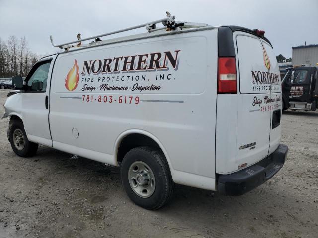 1GCWGFBA8D1115136 - 2013 CHEVROLET EXPRESS G2 WHITE photo 2