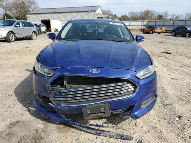 3FA6P0H7XFR217304 - 2015 FORD FUSION SE BLUE photo 5