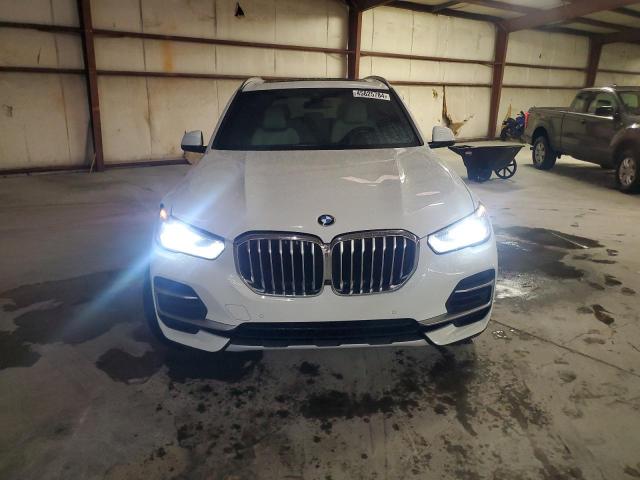 5UXCR4C08N9J61199 - 2022 BMW X5 SDRIVE 40I WHITE photo 5