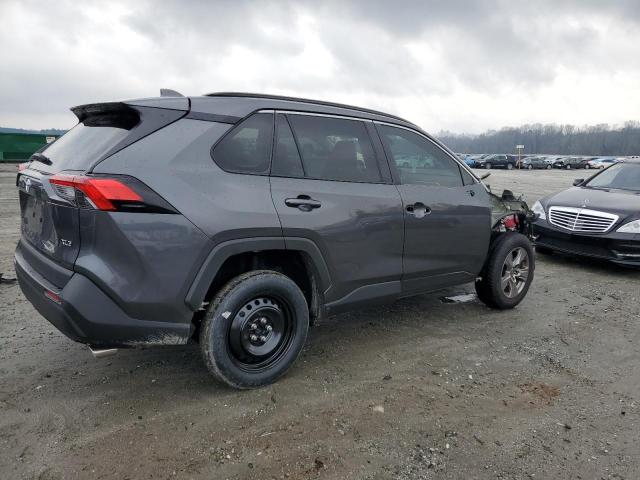 2T3W1RFV1PC229325 - 2023 TOYOTA RAV4 XLE GRAY photo 3