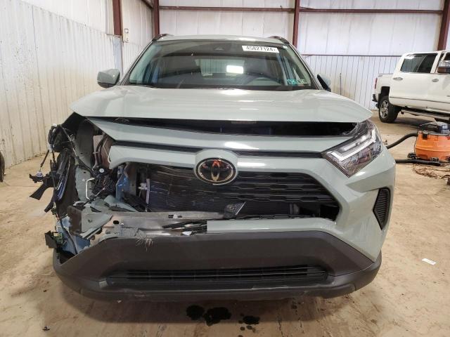 2T3P1RFV6NW314547 - 2022 TOYOTA RAV4 XLE GRAY photo 5