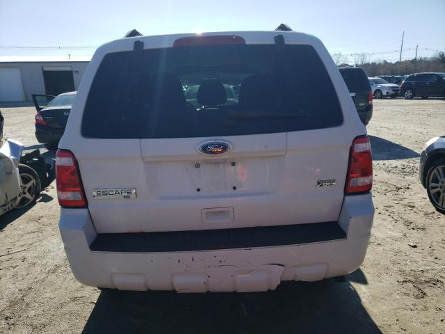 1FMCU0DG1BKA65404 - 2011 FORD ESCAPE XLT WHITE photo 6