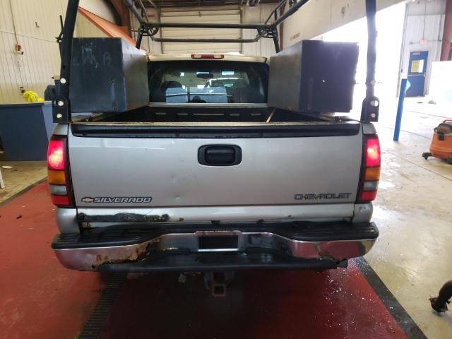 2GCEK19T221356623 - 2002 CHEVROLET silverado K1500 SILVER photo 6