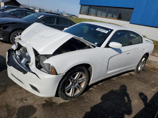 2B3CL3CG2BH500689 - 2011 DODGE CHARGER WHITE photo 1