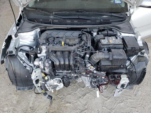 3KPA24AD1PE574776 - 2023 KIA RIO LX SILVER photo 11