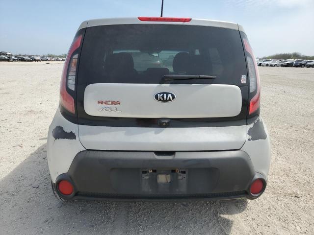 KNDJN2A28F7808856 - 2015 KIA SOUL SILVER photo 6