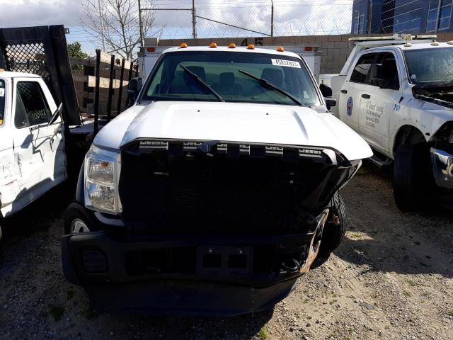 1FDUF5GY5CEB43764 - 2012 FORD F550 SUPER DUTY WHITE photo 5