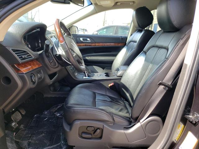 2LMHJ5AT8KBL01333 - 2019 LINCOLN MKT BLACK photo 7