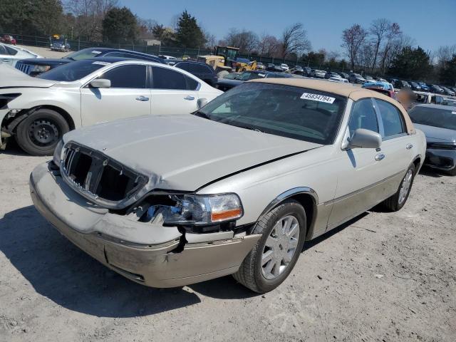 1LNHM83W74Y651358 - 2004 LINCOLN TOWN CAR ULTIMATE BEIGE photo 1