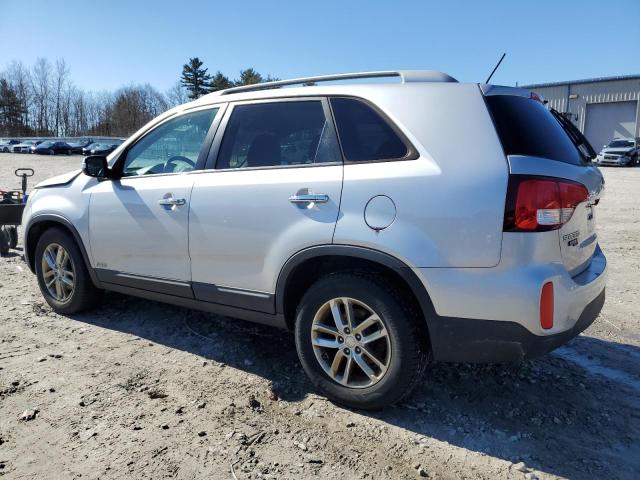 5XYKTDA66FG613043 - 2015 KIA SORENTO LX SILVER photo 2