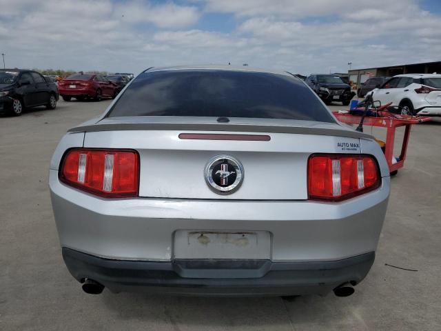 1ZVBP8AM8C5233407 - 2012 FORD MUSTANG GRAY photo 6