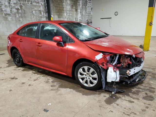 5YFEPMAEXMP180022 - 2021 TOYOTA COROLLA LE RED photo 4