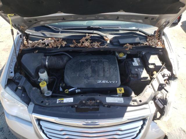 2C4RC1BG5DR622944 - 2013 CHRYSLER TOWN & COU TOURING ვერცხლისფერი ფოტო 12