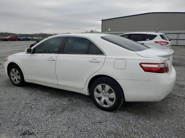 JTNBE46K873041264 - 2007 TOYOTA CAMRY CE WHITE photo 2