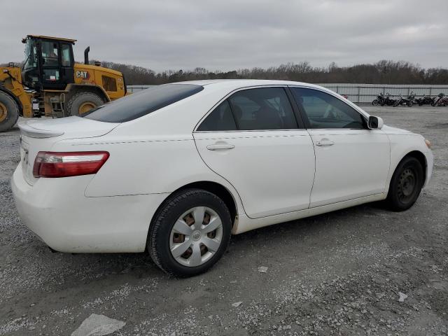 JTNBE46K873041264 - 2007 TOYOTA CAMRY CE WHITE photo 3