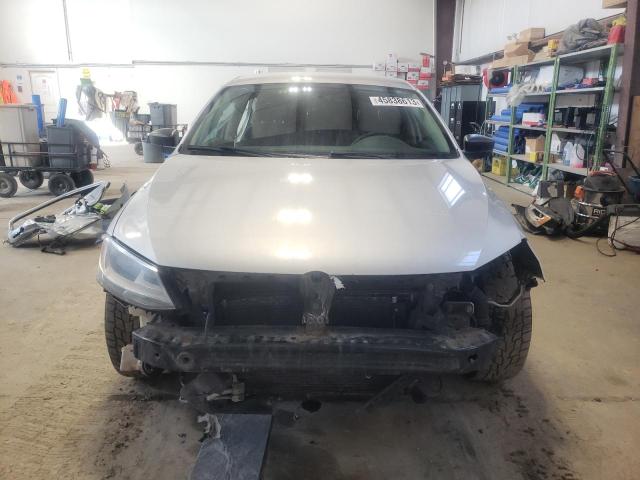 3VW1K7AJ9DM415770 - 2013 VOLKSWAGEN JETTA BASE Արծաթագույն լուսանկար 5