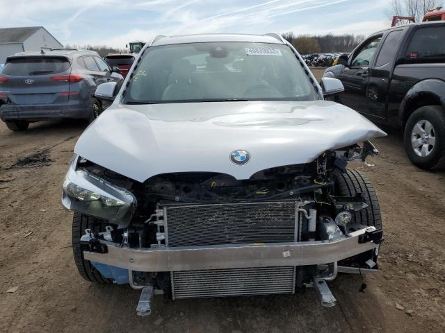 WBXJG9C01M5S06780 - 2021 BMW X1 XDRIVE28I SILVER photo 5