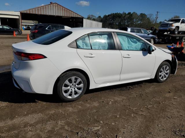 5YFEPMAE1MP185853 - 2021 TOYOTA COROLLA LE WHITE photo 3