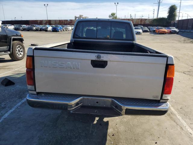 1N6SD16S2TC311120 - 1996 NISSAN TRUCK KING CAB SE SILVER photo 6