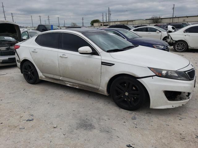 5XXGR4A63DG132012 - 2013 KIA OPTIMA SX WHITE photo 4