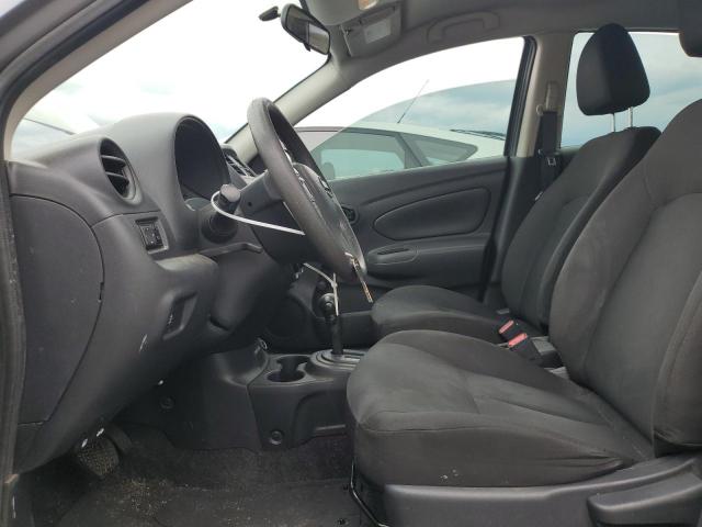 3N1CN7AP0JL802459 - 2018 NISSAN VERSA S GRAY photo 7