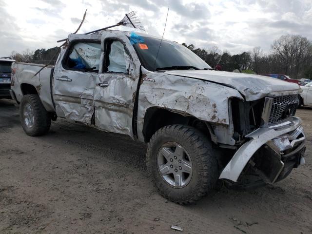 3GTP2VE33BG339066 - 2011 GMC SIERRA K1500 SLE SILVER photo 4